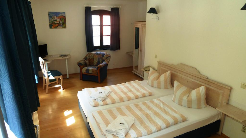 Mb Hotel Weisser Hirsch Хонштайн Номер фото
